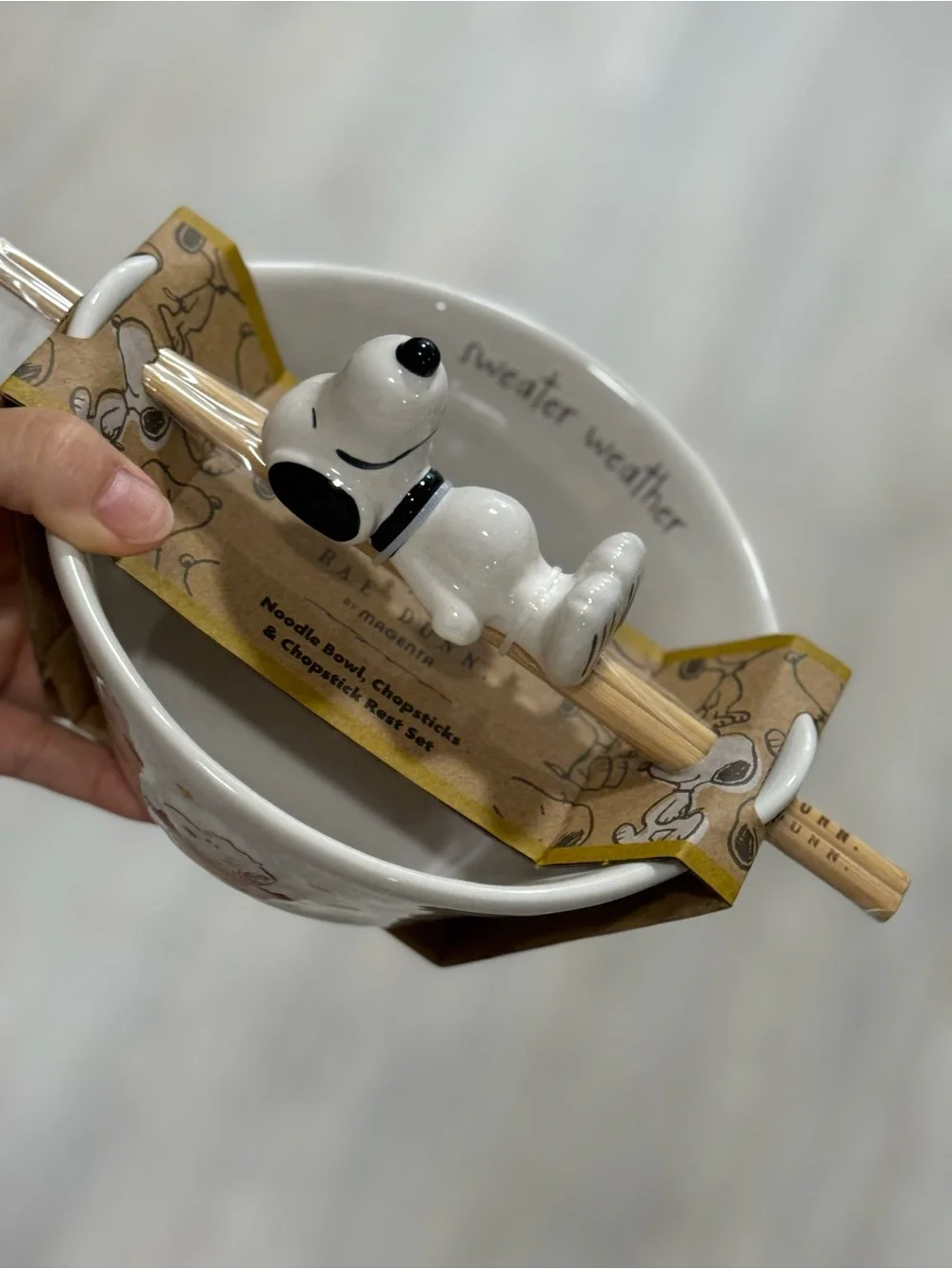 Snoopy Ceramic Ramen Bowl with Chopstick Rest - White